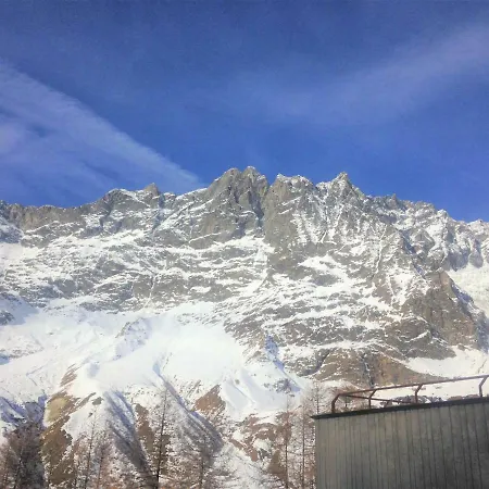 I Dadi Cielo Alto Cir Vda Valtournenche 0446 公寓 布勒伊-切尔维尼亚
